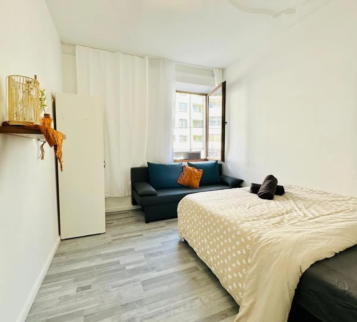Spacious 4Br Apt For Up To 12P 10Min To Fac Platz contacts